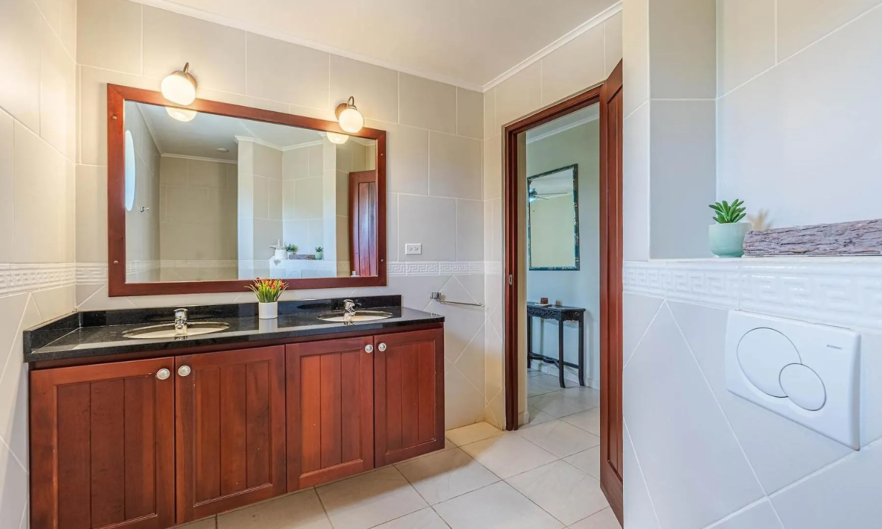 Elegancia Ocean View With Cooling Pool Apartment Kralendijk